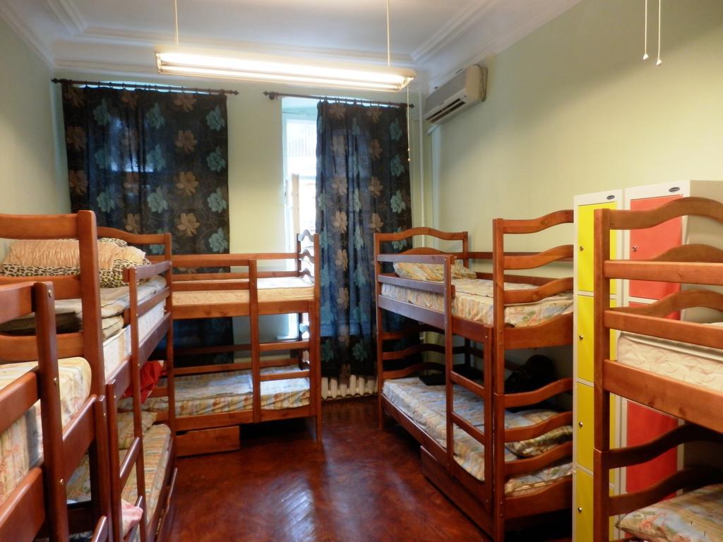 Yourhostel Kiev Værelse billede
