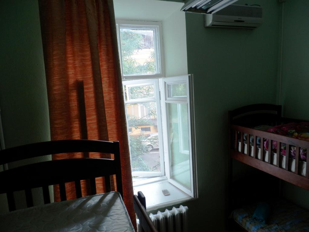 Yourhostel Kiev Værelse billede
